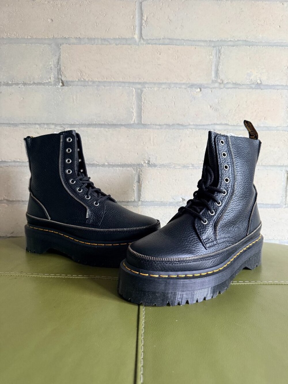 Dr. Martens Jadon Zip black leather boot size US W 11 / UK 9 Like new / unworn